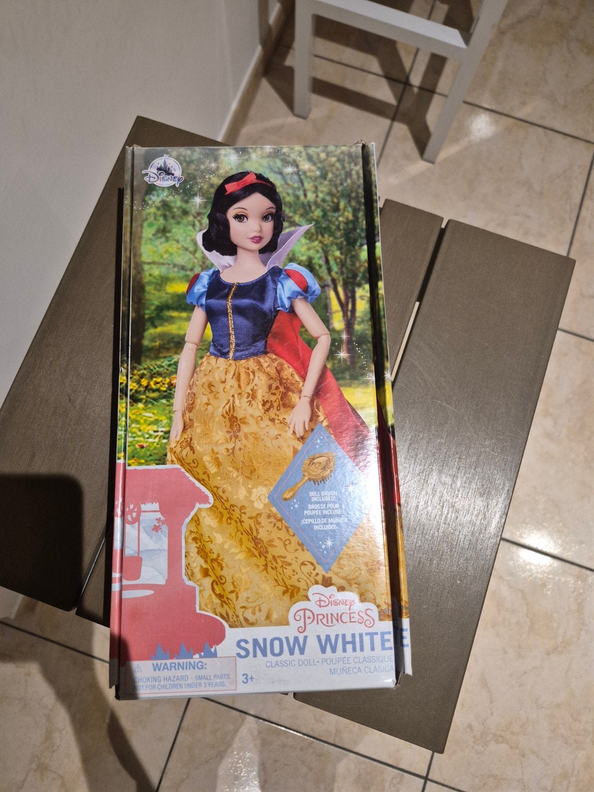 Blanche neige neuve, Collections, Enlèvement, Poupée