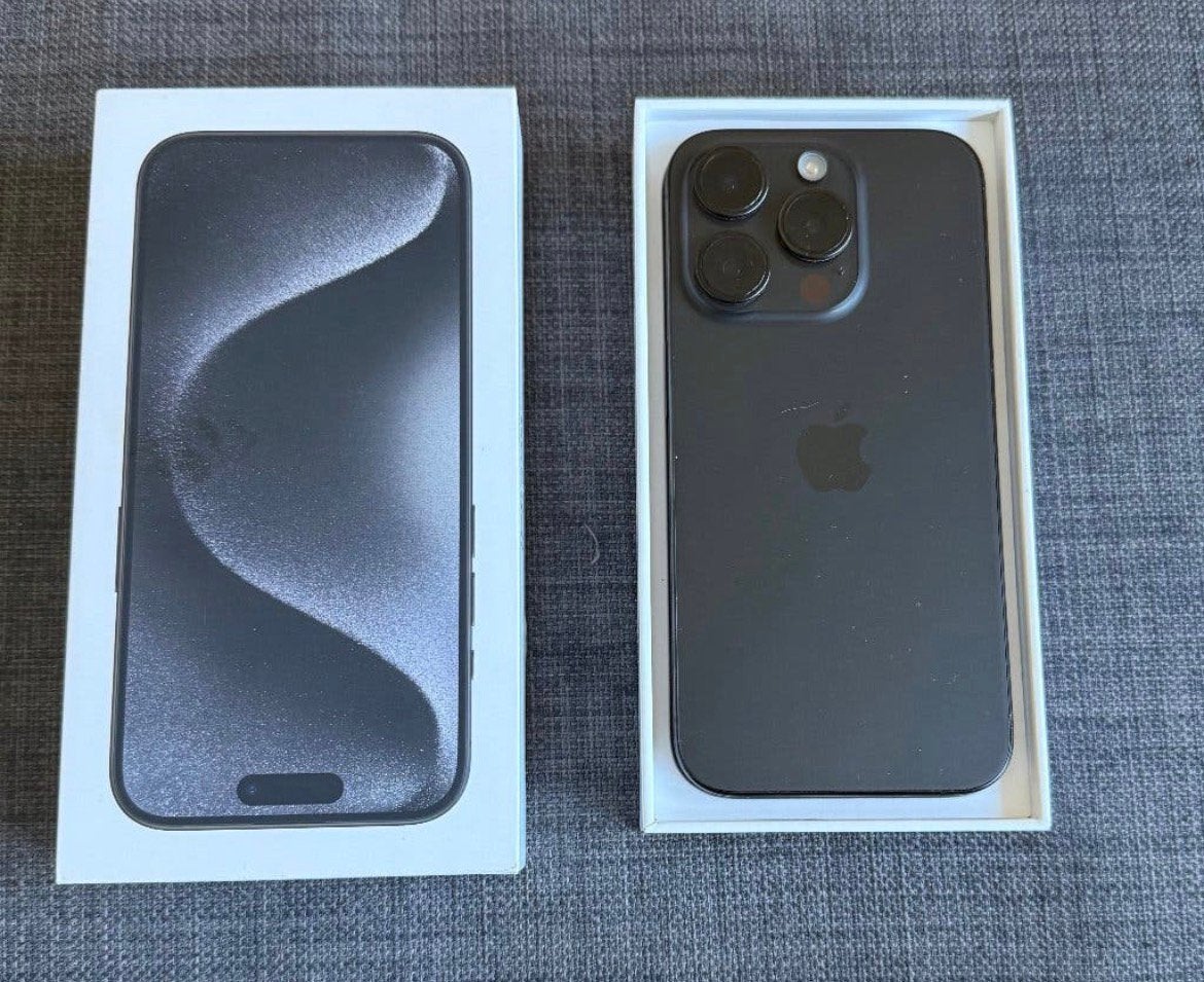iPhone 15 Pro - Noir titane (128GB), 128 GB, Enlèvement ou Envoi, Comme neuf, 87 %