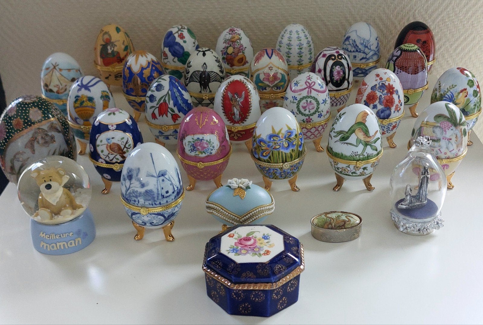 Boîtes à œufs en porcelaine Fabergé, Antiquités & Art, Enlèvement ou Envoi