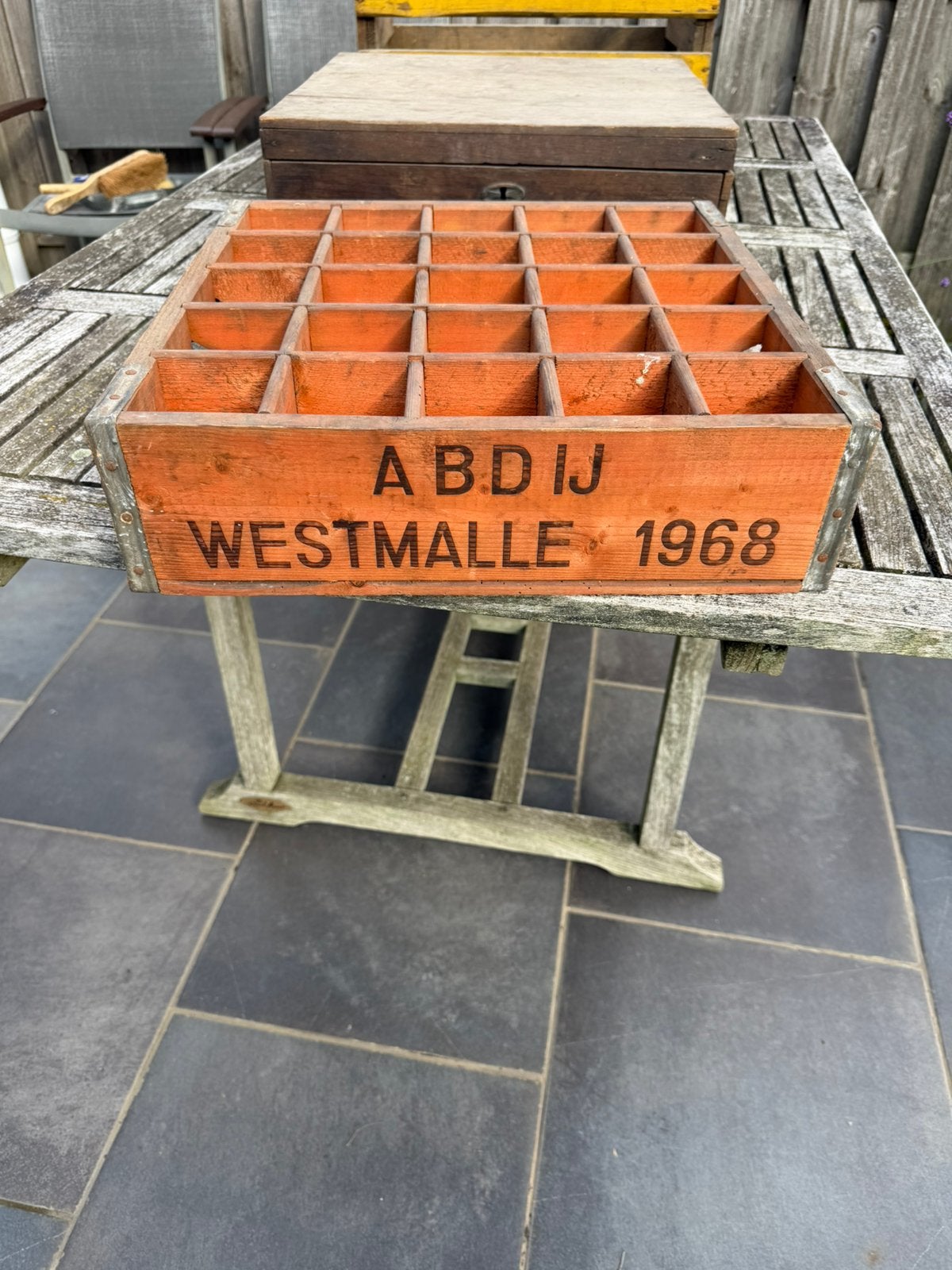 Authentieke bierbak / bierkrat Abdij Westmalle 1968, Verzamelen, Ophalen, Gebruikt, Overige typen