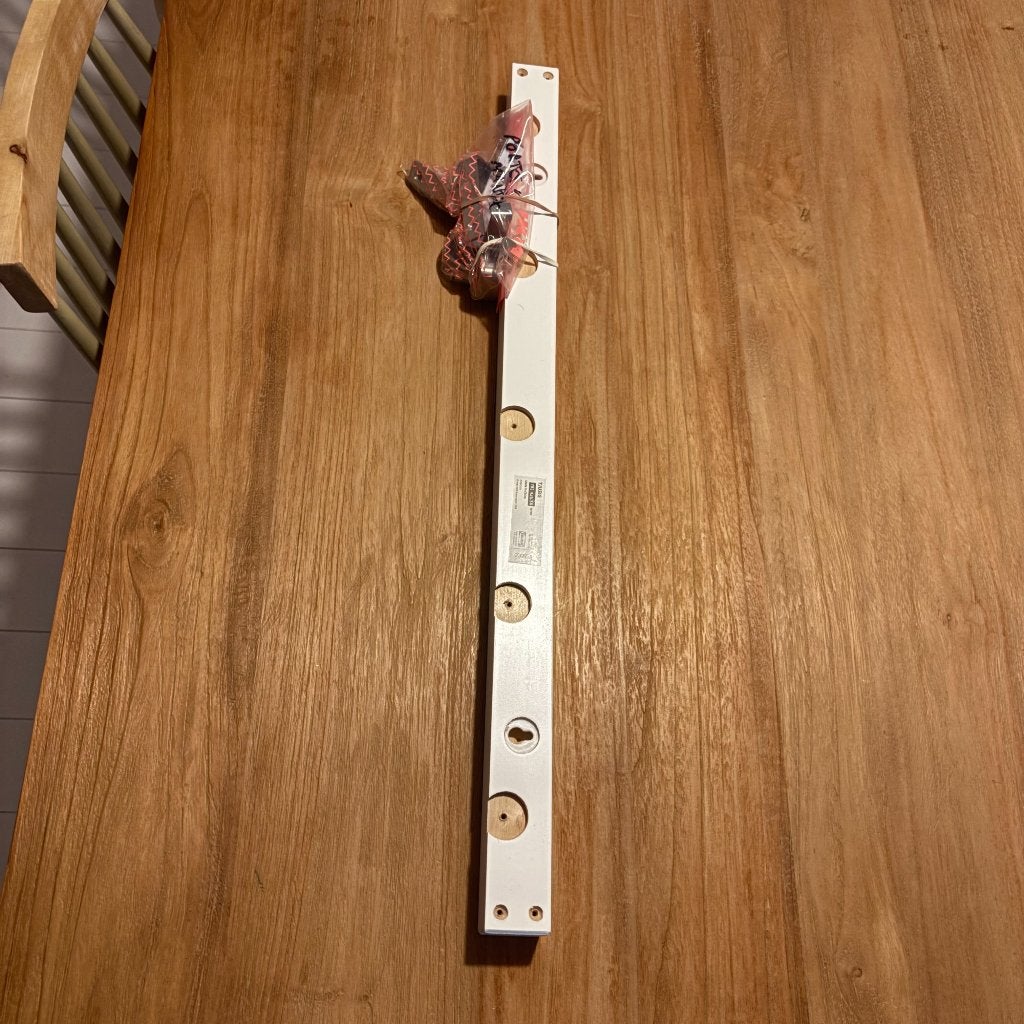 Porte-manteau mural IKEA TJUSIG blanc + quincaillerie, Moins de 100 cm, Comme neuf, Enlèvement, Autres types