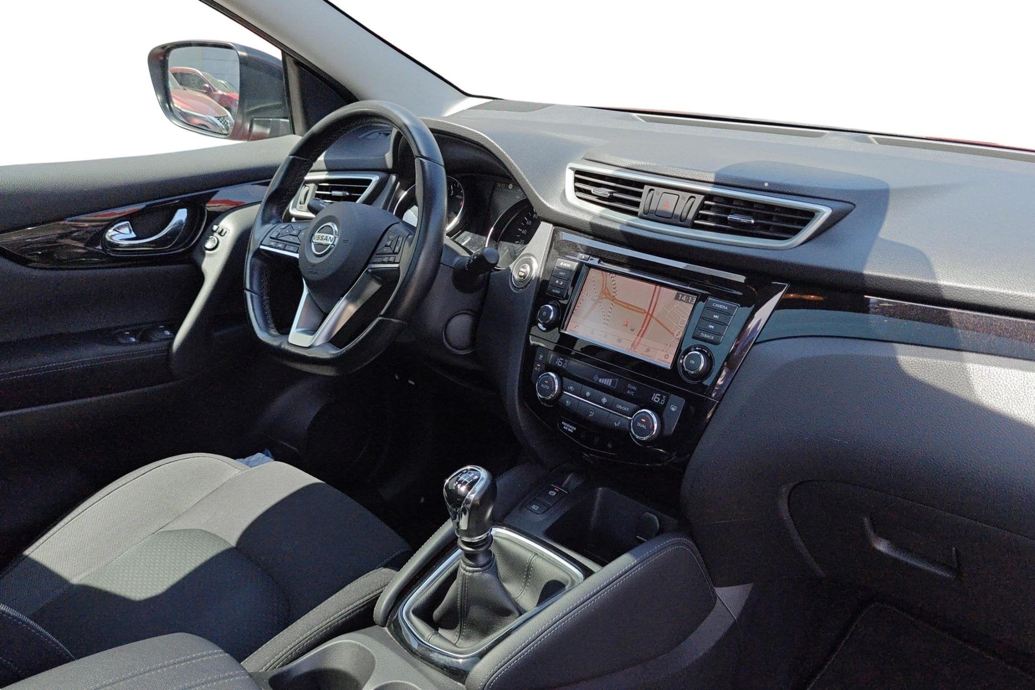 Nissan Qashqai DIG-T 140 N-Connecta + Pano - 2 ans KARE incl, Autos, Nissan, Rouge, Boîte manuelle, 5 portes, 1375 kg