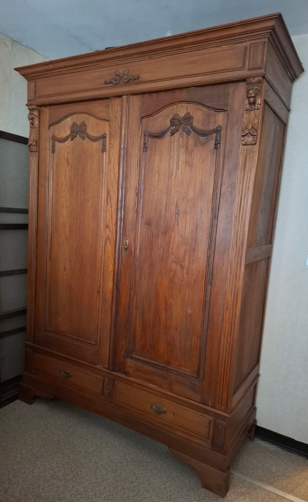 Armoire classique en chêne massif, Enlèvement