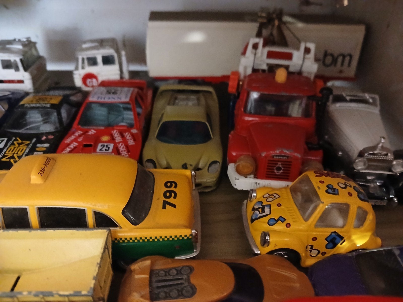 100 miniatuur 1/ 43 50 64 74, Hobby en Vrije tijd, Modelbouw | Auto's en Voertuigen, Ophalen, Truck