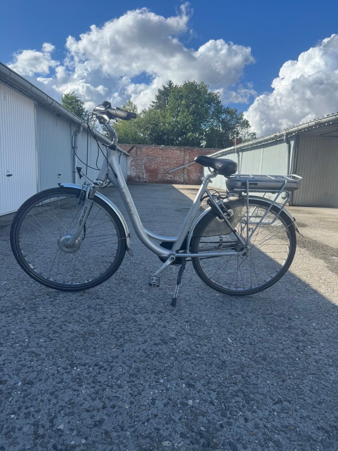 TALENT ELEKTRISCHE FIETS MET VOORMOTOR, Fietsen en Brommers, Elektrische fietsen, Zo goed als nieuw, Ophalen