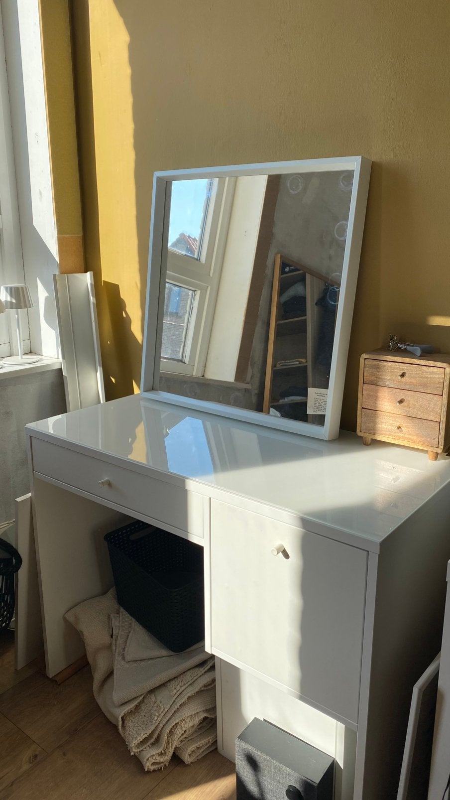 Witte tafel, Huis en Inrichting, Tafels | Kaptafels, Ophalen, Zo goed als nieuw