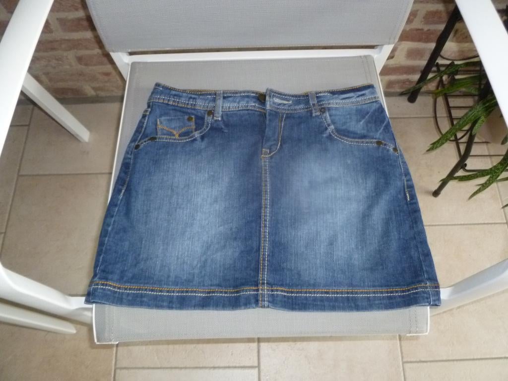 Jupe en jeans taille 38, Taille 38/40 (M), Enlèvement ou Envoi, Au-dessus du genou, Comme neuf
