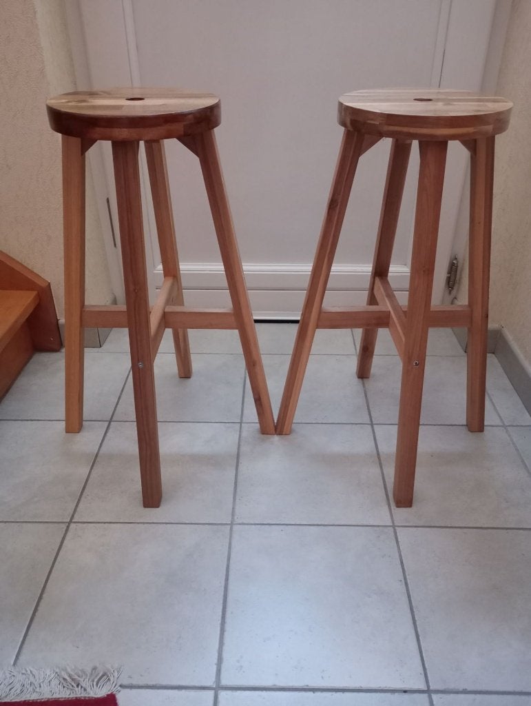 tabourets de bar en bois, Avec repose-pieds, 2 tabourets, Comme neuf, Enlèvement