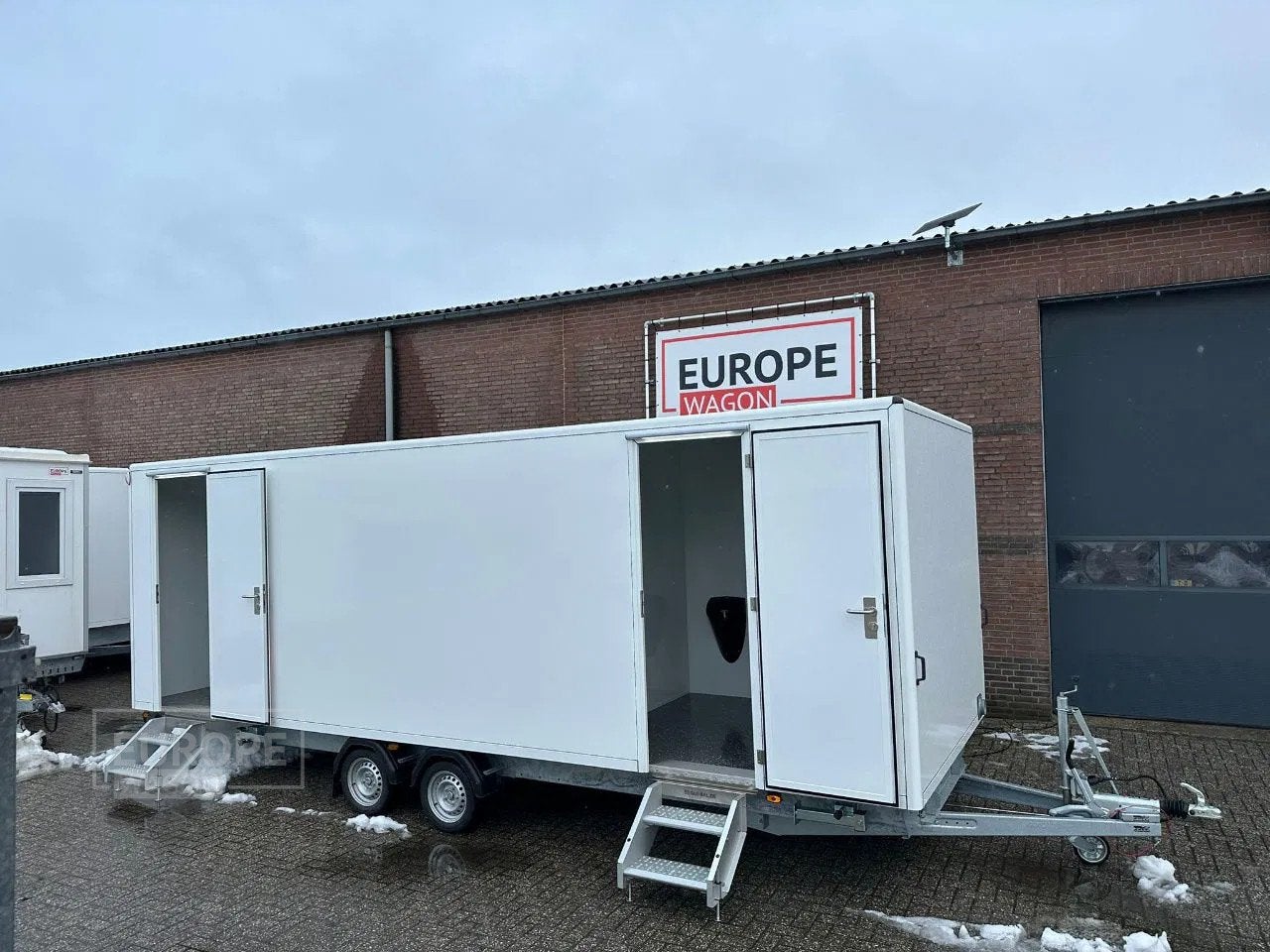 GLOBAL 5-1-5 toiletwagen rechtstreeks van de importeur!