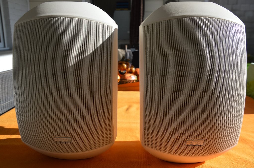 2 X APART MASK 6 LUIDSPREKERS, 120 tot 150 watt, Overige typen, Zo goed als nieuw, Ophalen