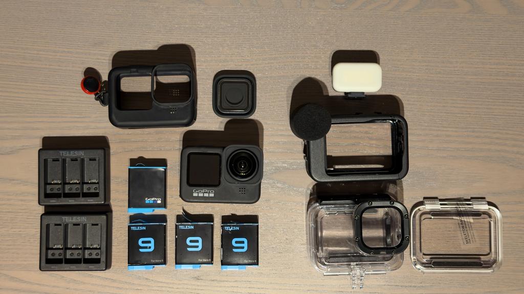 GoPro Hero 9 black+ accessoires, Ophalen, Zo goed als nieuw, GoPro
