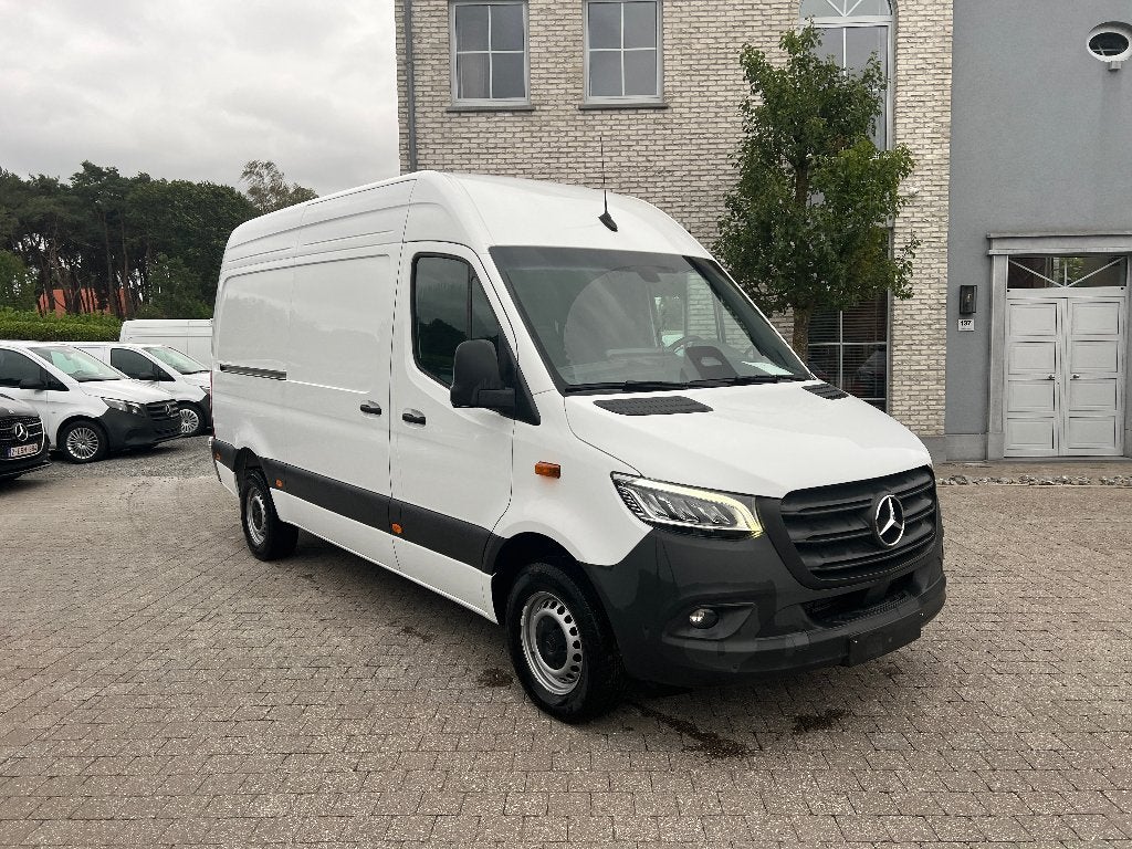 MERCEDES SPRINTER 317CDI L2+H2 AUTOMAAT FACE -LIFT, Automaat, 4 cilinders, https://public.car-pass.be/vhr/0228e198-998a-4f01-b63f-943087dc9129