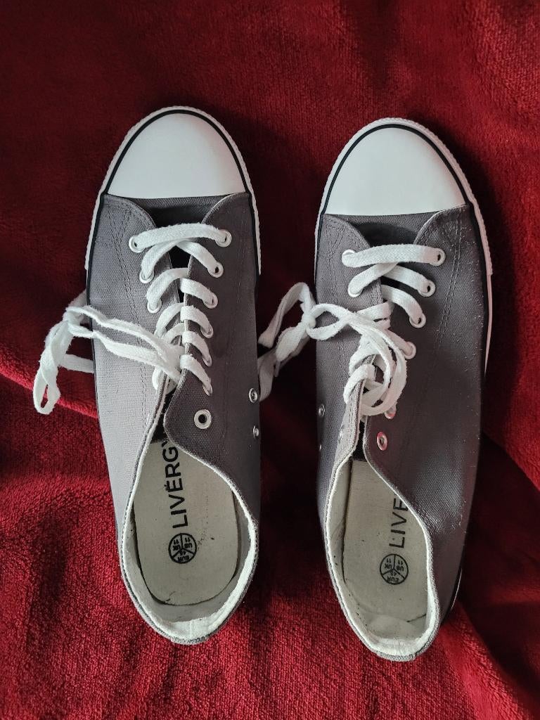 Lage sneakers heren, Overige kleuren, Ophalen of Verzenden, Zo goed als nieuw, Sneakers