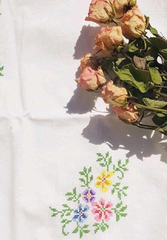 nappe🍒 vintage broderie point de croix🍒( 100% coton), Enlèvement ou Envoi