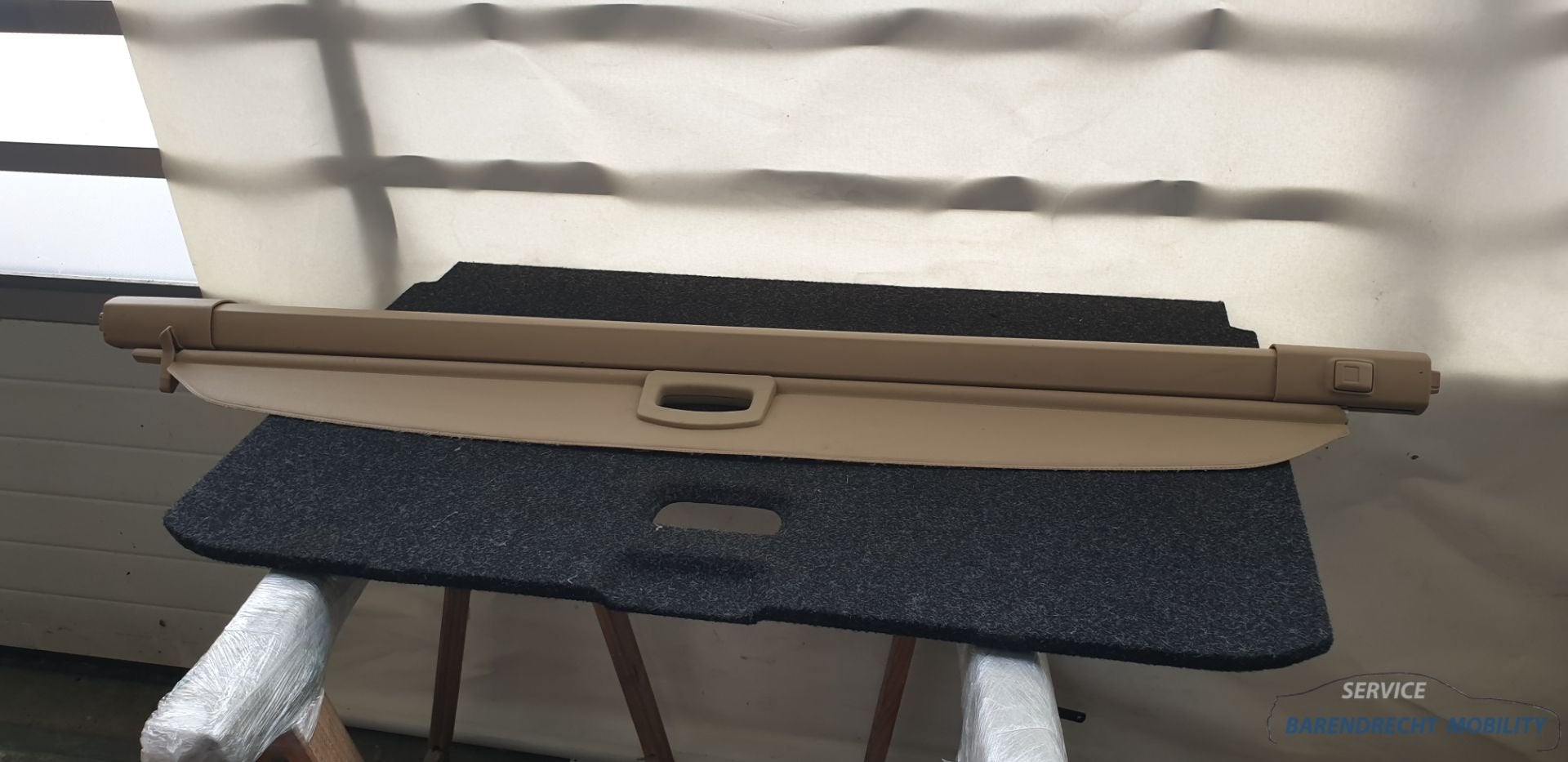 Housse de protection pour tablette arri re Mercedes ML W164, Mercedes-Benz AG, Mercedes-Benz, Utilisé, Mercedesstrasse 120
70372  Stuttgart, DE