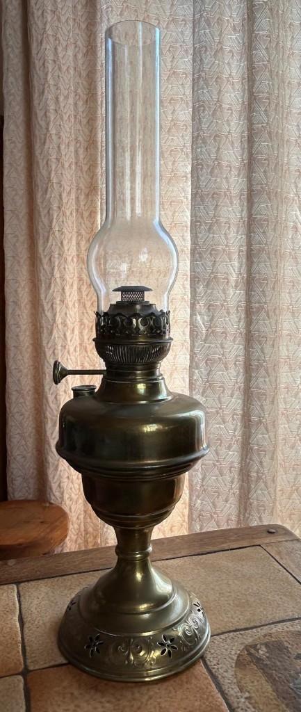 Lampe à pétrole ancienne en laiton, Enlèvement ou Envoi