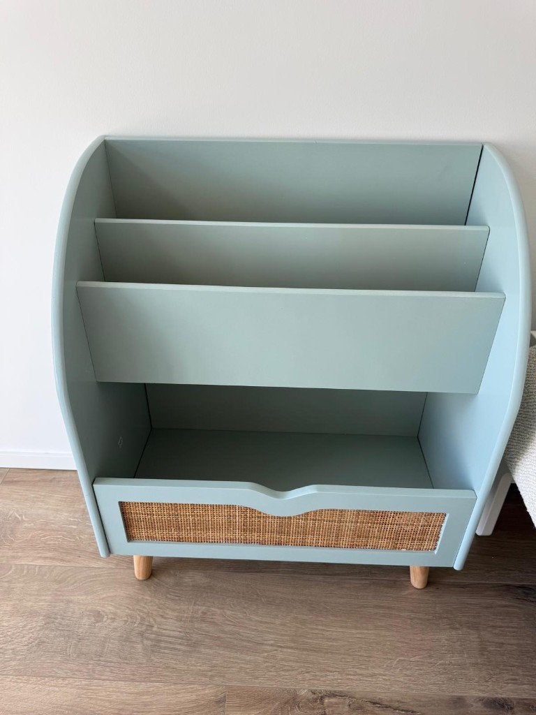 Table de chevet + bibliothèque enfant – vert sauge & cannage, Enlèvement, Neuf