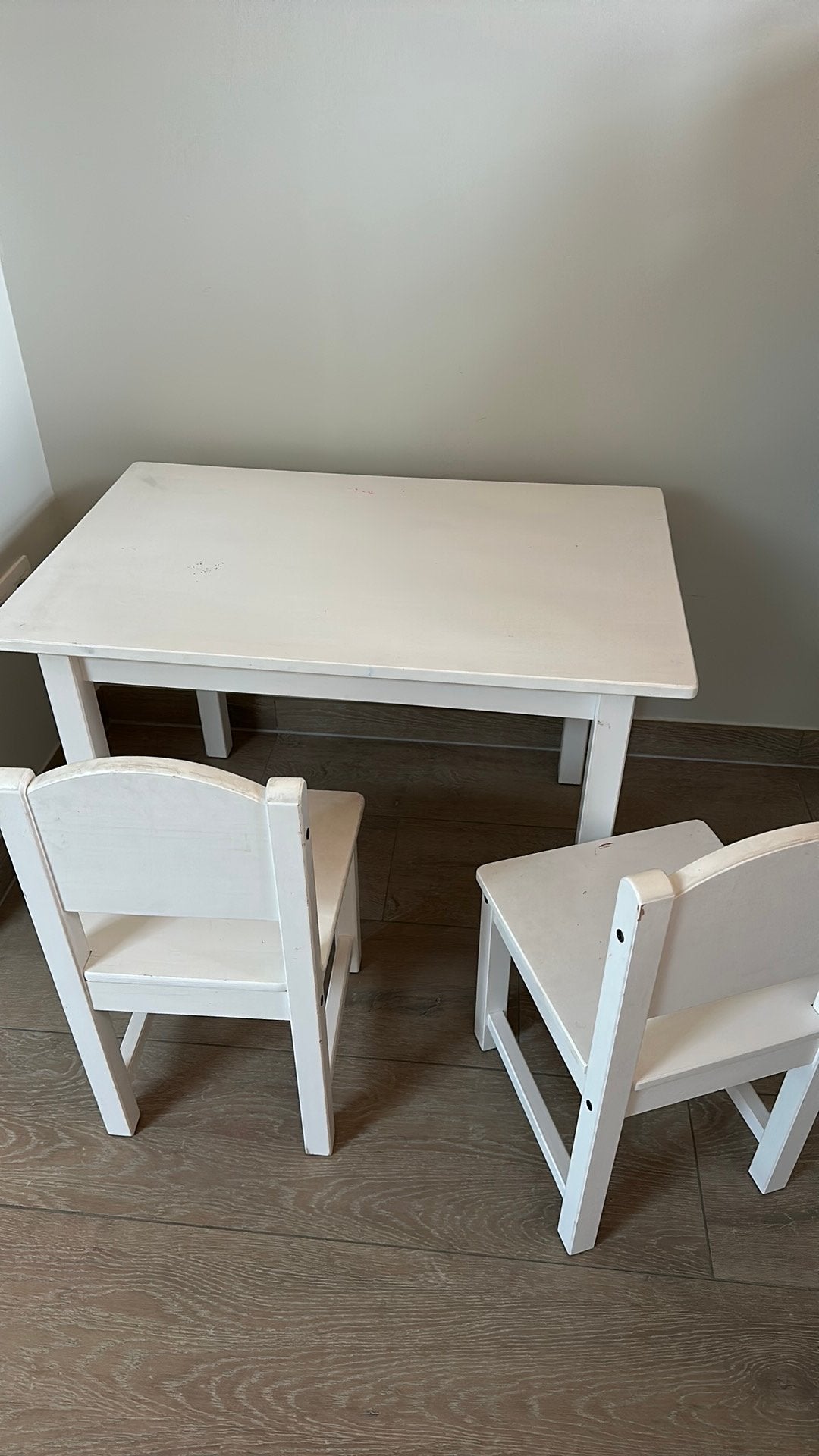 Ikea kindertafel met 2 stoeltjes, Enfants & Bébés, Chambre d'enfant | Tables & Chaises, Enlèvement, Utilisé, Table(s) et Chaise(s)