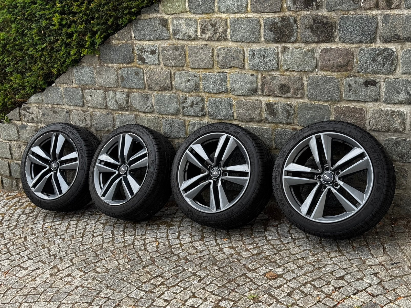 Jantes Ford Mustang 19 pouces | Michelin Pilot Alpin, Autos : Pièces & Accessoires, Pneus hiver, 255 mm, Véhicule de tourisme