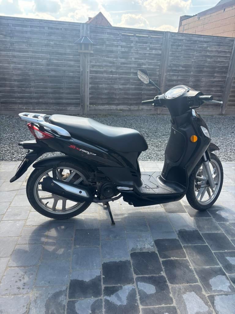 TE KOOP: scooter SYM symphony 50 - zwart BIEDEN, Comme neuf, Enlèvement, Classe A (25 km/h)