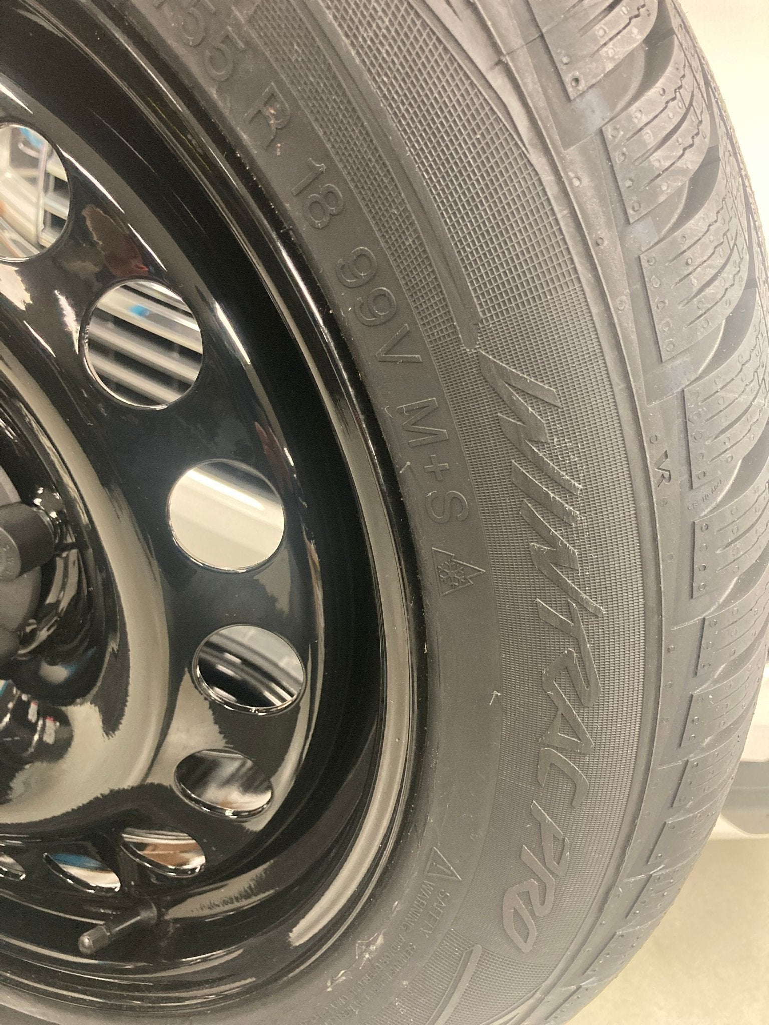 Winterset VW ID.3 18 inch met Vredestein 215/55R18 OEM, 18 inch, -, -, Banden en Velgen