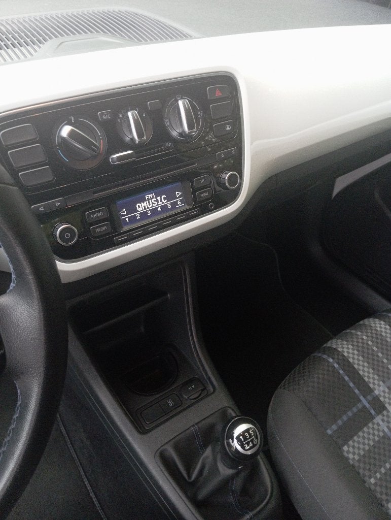VW UP Slechts 42.000 km ! ! !, Autos, Euro 5, Achat, Up!, Boîte manuelle
