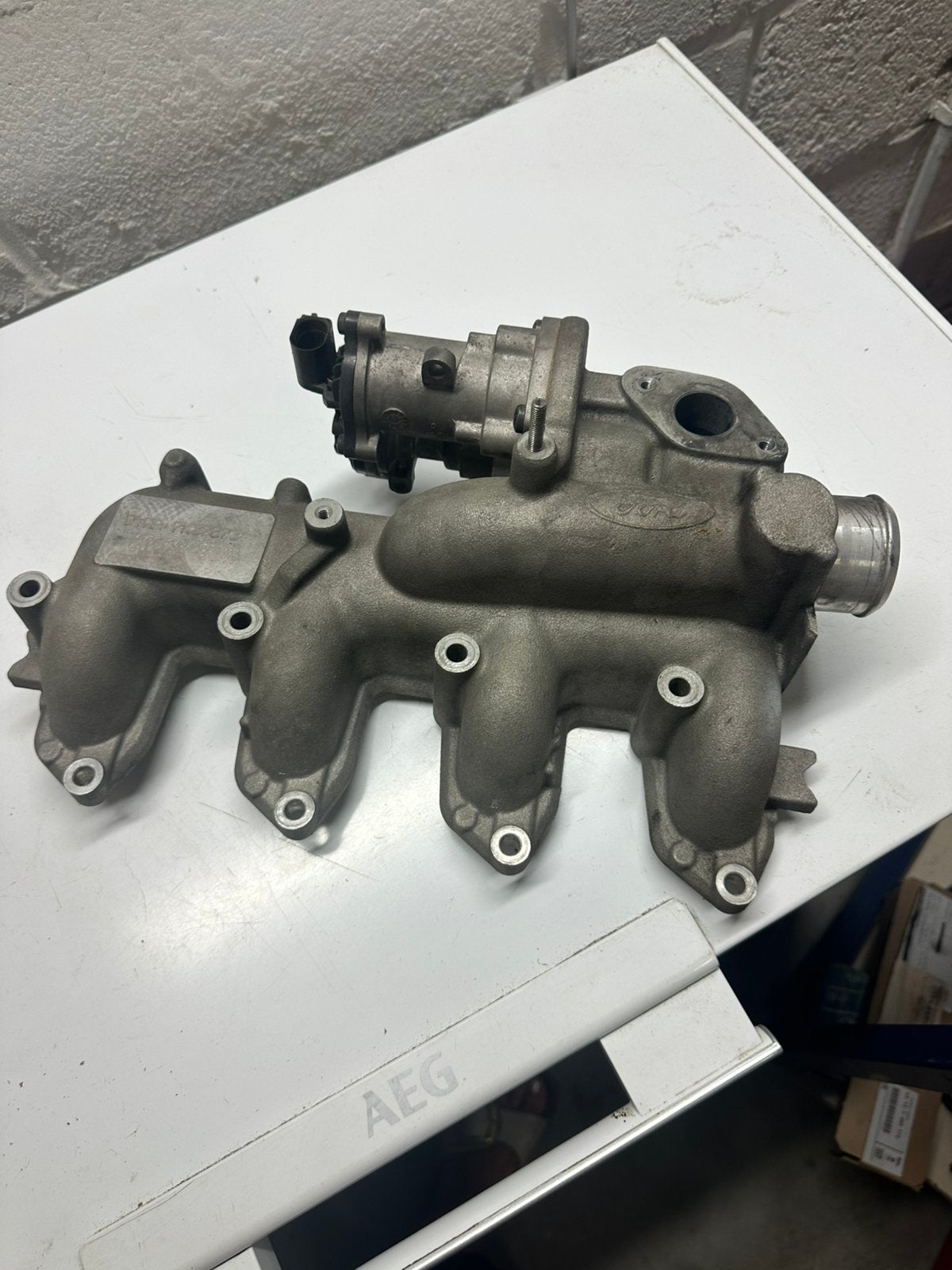 Origineel Ford inlaatspruitstuk met Egr klep 1,6 tdci, Ophalen, Peugeot