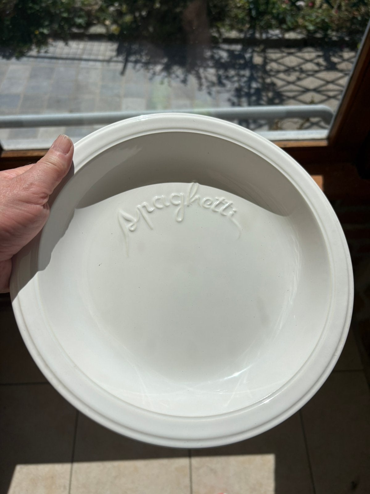 6 assiettes en porcelaine avec inscription spaghetti, Maison & Meubles, Enlèvement ou Envoi, Comme neuf, Porcelaine