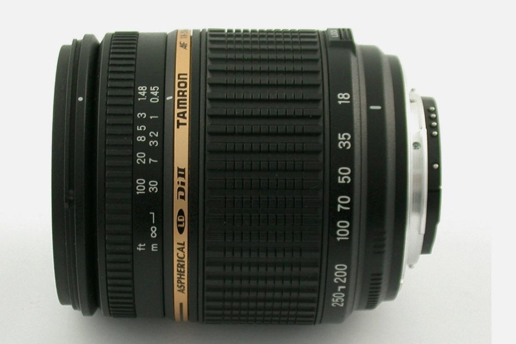 Tamron 18-250 mm F/3.5-6.3 pour reflex Nikon "F" APS-C, TV, Hi-fi & Vidéo, Enlèvement ou Envoi, 250 mm, Autofocus, Comme neuf