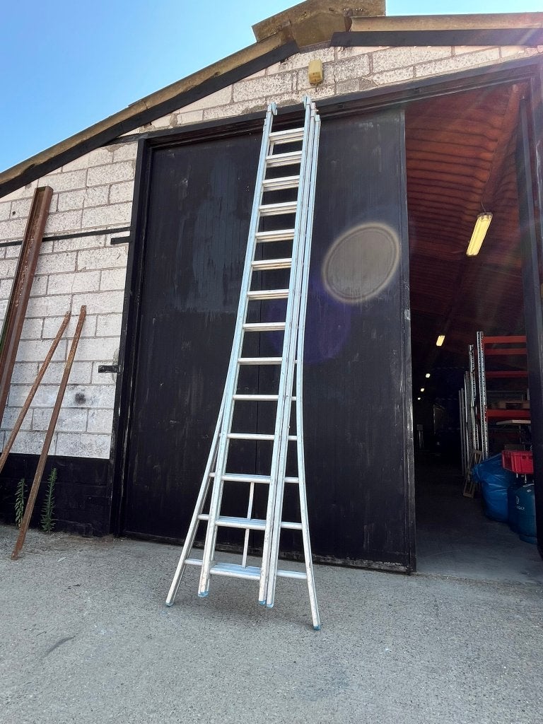 Solide D 3x14 alu ladder 9,00m (professioneel), Gebruikt, Ophalen of Verzenden, Ladder, Opvouwbaar of Inschuifbaar