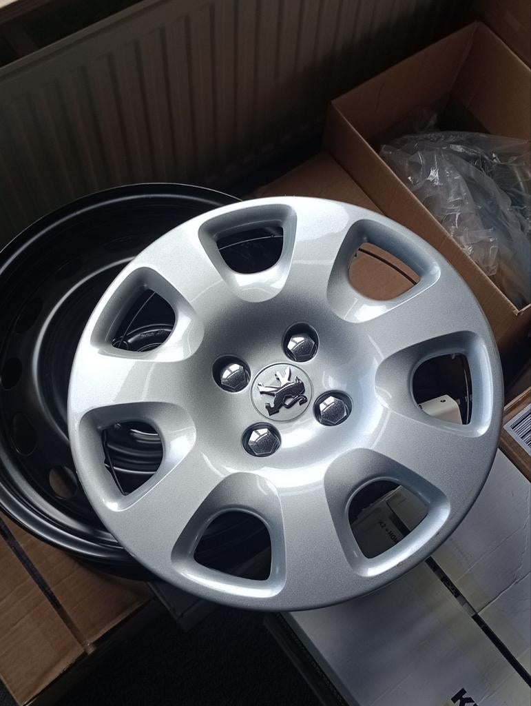 Peugeot partner velgen doppen, Ophalen, Velg(en)