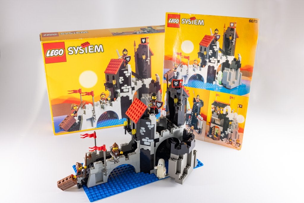 LEGO 6075 Wolfpack Tower (1992) - compleet + doos, Kinderen en Baby's, Speelgoed | Duplo en Lego, Gebruikt, Lego, Complete set