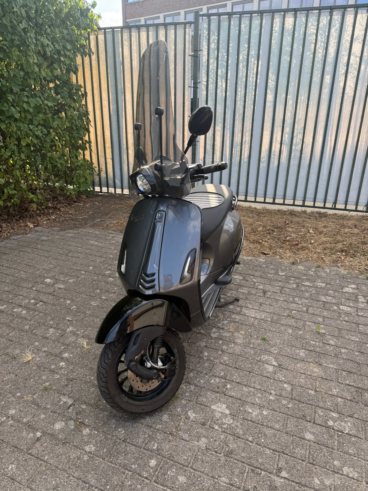 Vespa sprint b-klasse full-option in goede staat, Ophalen