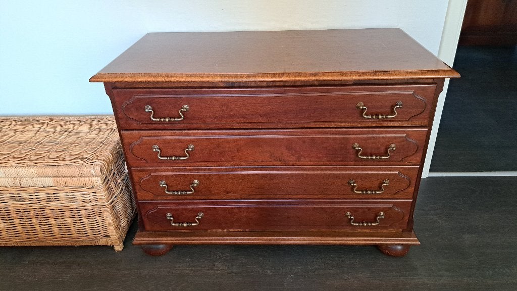 Commode, schuifkast in kerselaar, Ophalen, 100 tot 150 cm, Zo goed als nieuw, 3 of 4 laden