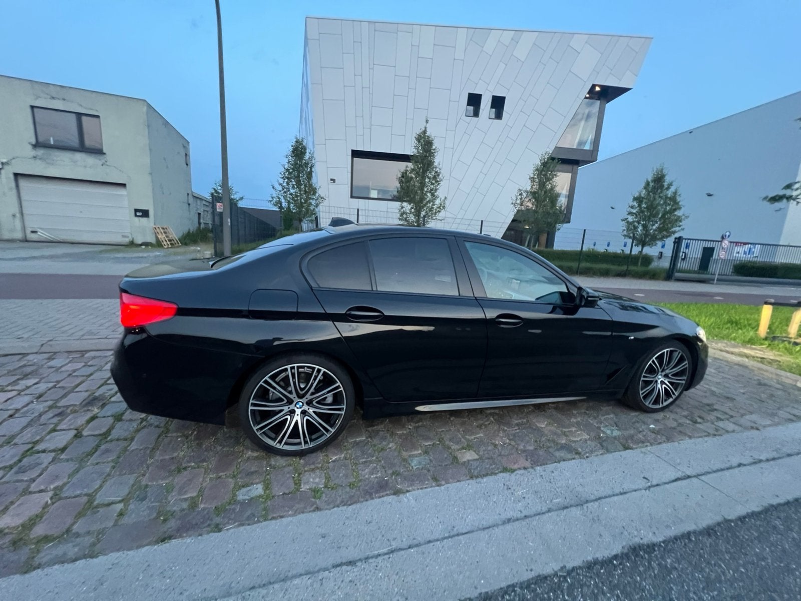 Pack de 520 M, Autos, Euro 6, Entretenue par le concessionnaire, Noir, 5 portes