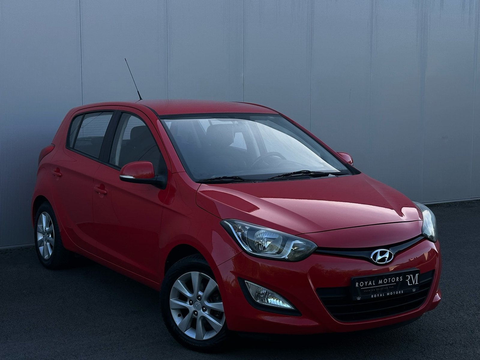 Hyundai i20 1.2 5 Star Edition - seulement 119.000 km GAR1AN, Rouge, Achat, 63 kW, Entreprise