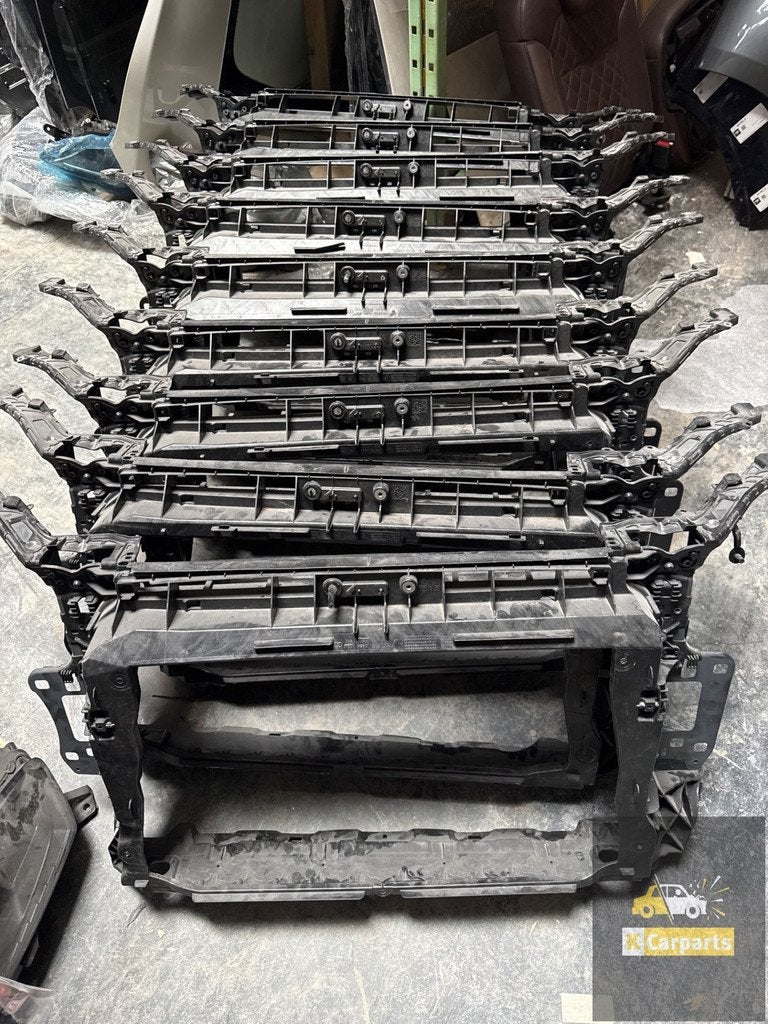 AUDI Q3 F3 FRONT RADIATEUR Voorfront 83A805594J -H, Info@fabrikant.eu, Audi, Fabrikant BV, Gebruikt