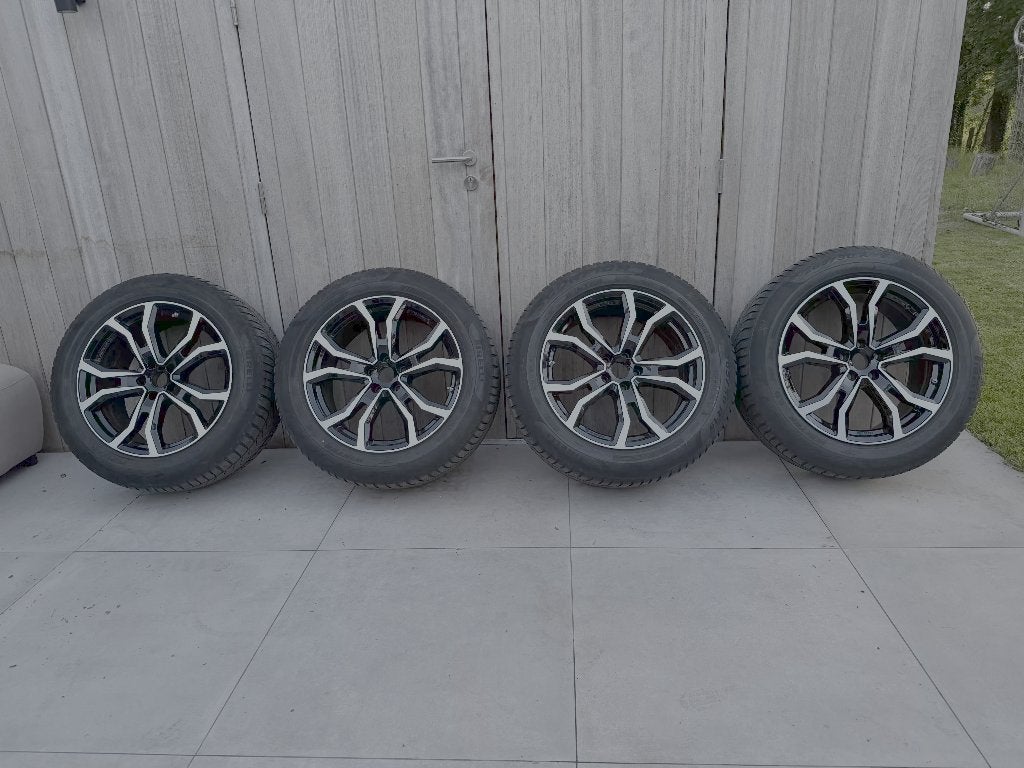 BMW X5 (G05) winterset   op DEZENT velgen, Auto-onderdelen, Banden en Velgen, Gebruikt, 265 mm, Winterbanden, Band(en)