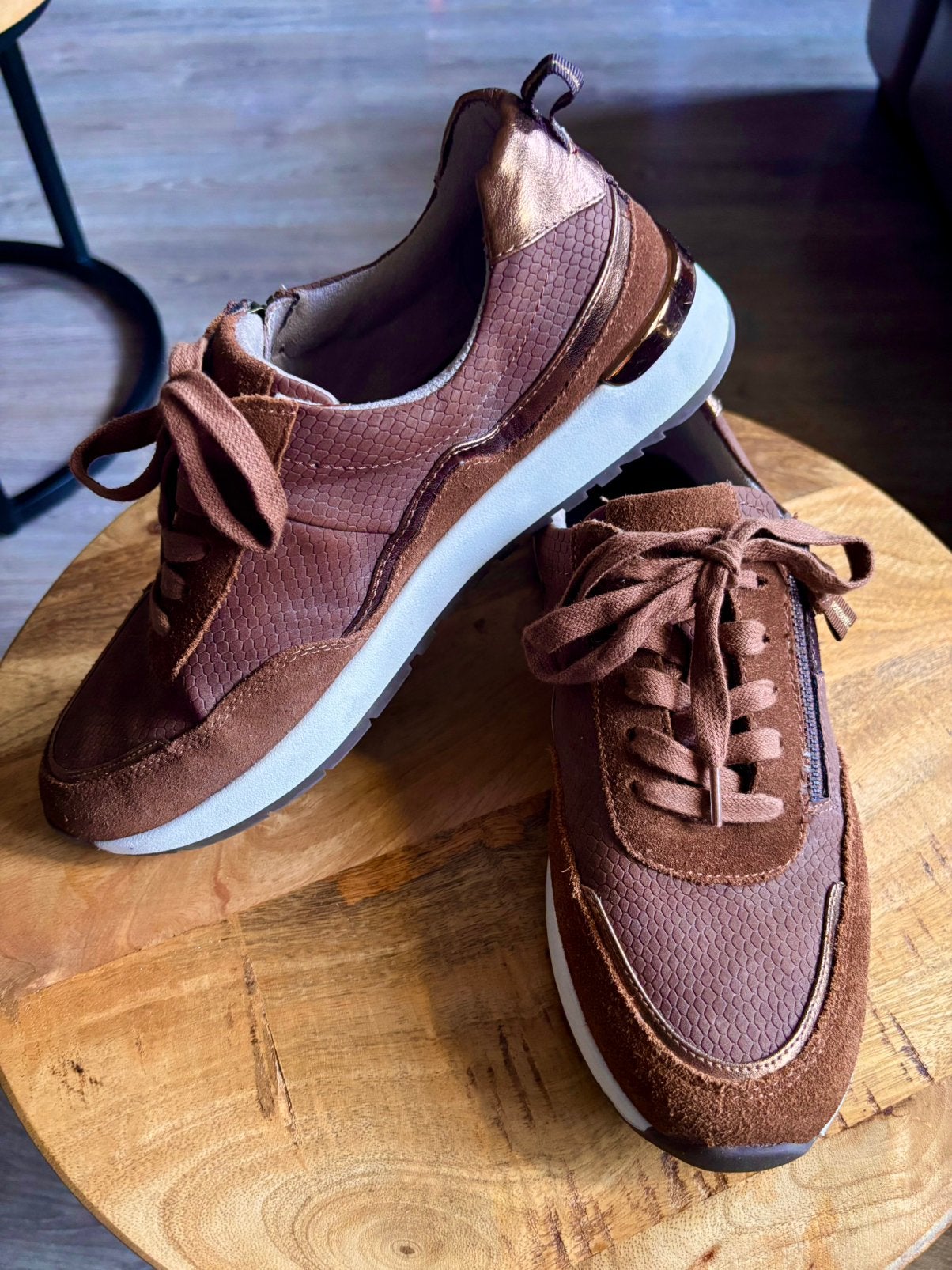 Damessneakers, uitneembaar voetbed, zo goed als nieuw, Vêtements | Femmes, Enlèvement ou Envoi, Sneakers et Baskets, Comme neuf