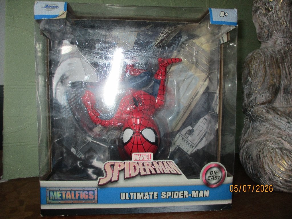 Figure Spider-Man en métal de Marvel !, Collections, Statues & Figurines, Neuf, Autres types, Enlèvement ou Envoi