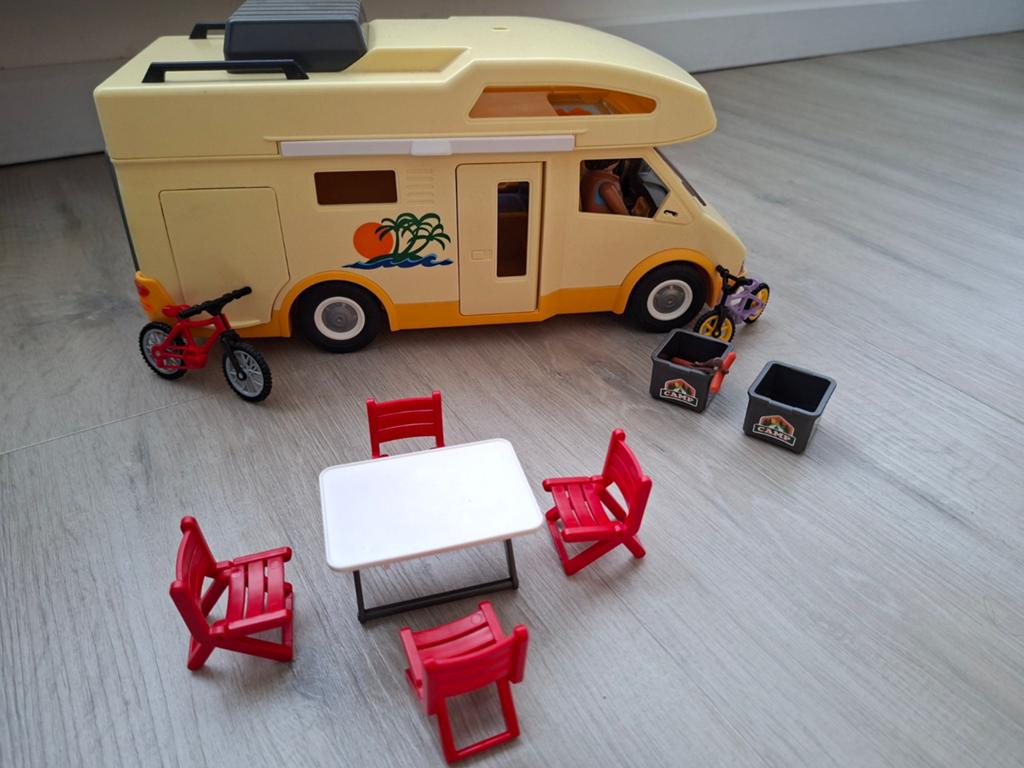Playmobil mobilhome, Enlèvement
