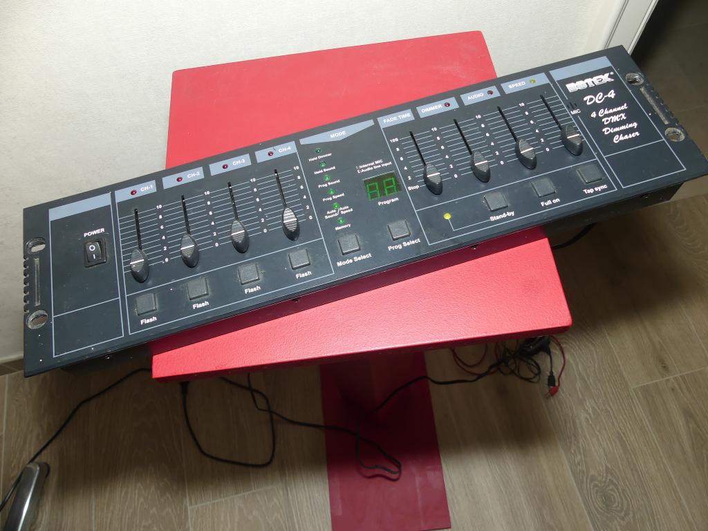 Lichtsturing DMX chaser / dimmer, Muziek en Instrumenten, Licht en Laser, Gebruikt, Licht, Geluidgestuurd, Ophalen of Verzenden