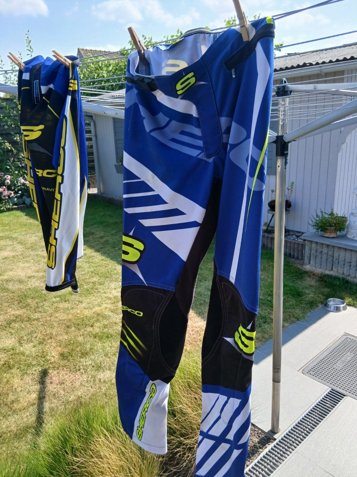 kleding, Ophalen