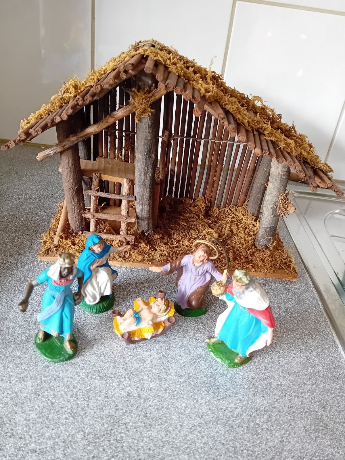 Vintage kerststal met Italiaanse kerst beeldjes, Diversen, Ophalen