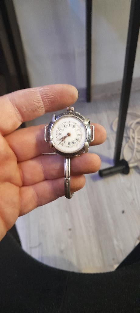 Antieke zakhorloge, Ophalen, Zakhorloge