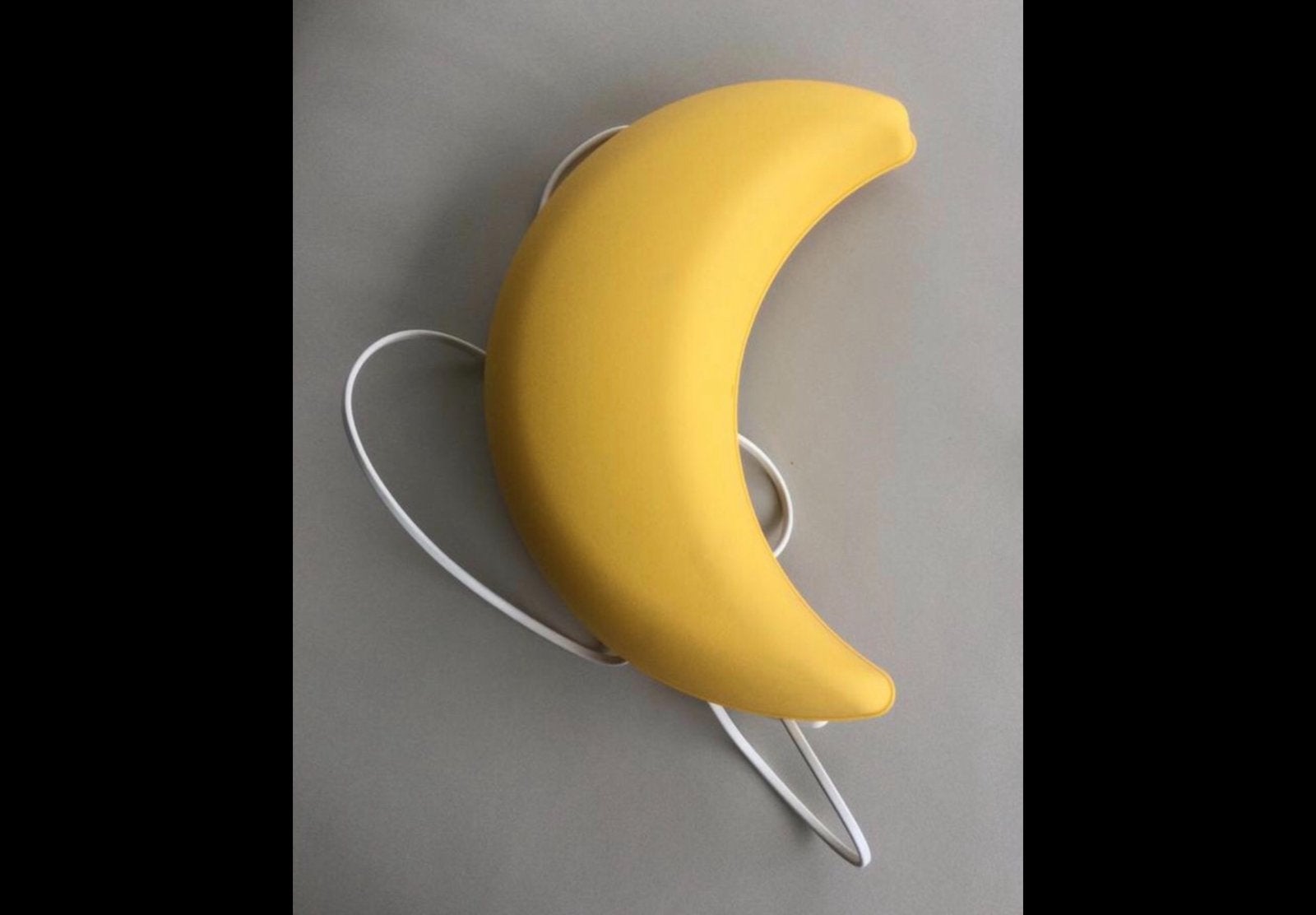 Gele muurlamp IKEA, Geel, Ophalen of Verzenden, Zo goed als nieuw, Ophangbaar