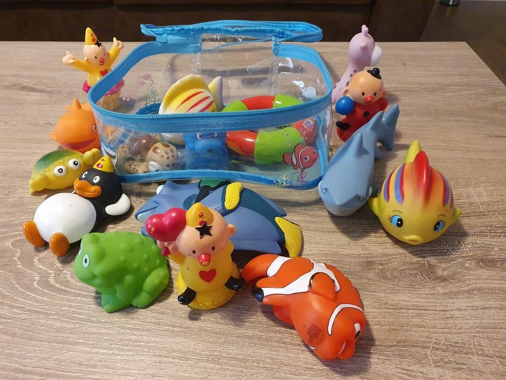 Jouets pour le bain (figurines Nemo et Bumba), Enlèvement