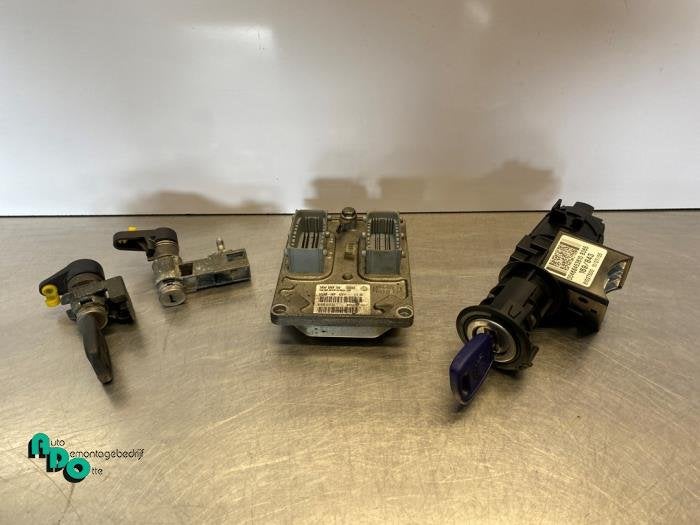 Serrure de contact + ordinateur d'un Fiat Panda (Panda 03-), -, 3 mois de garantie, Utilisé, Fiat