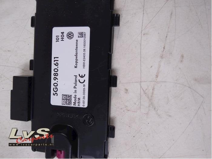 Antenne Versterker van een Volkswagen Passat, Gebruikt, -, Volkswagen, -