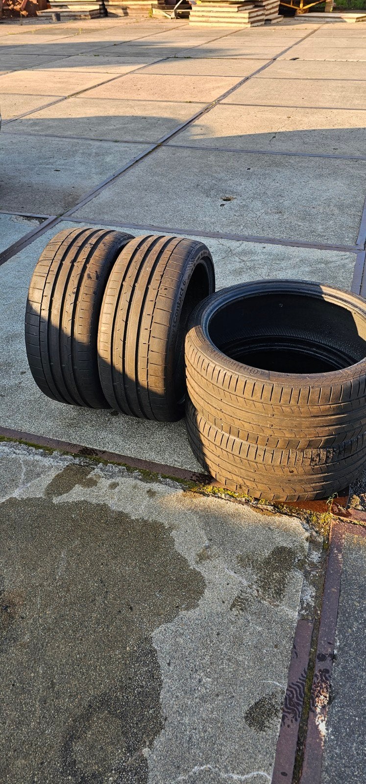 Ik verkoop 4 Continental ContiSportContact banden 235/35R19, Auto-onderdelen, Banden en Velgen, Ophalen of Verzenden